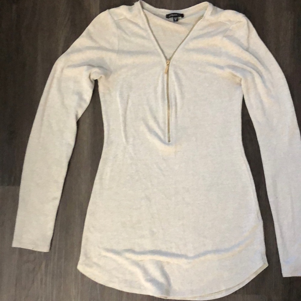 Dynamite fitted top 2/20
